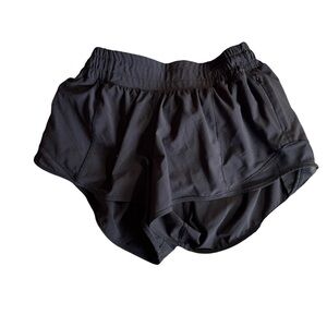 Lululemon Hotty Hot Low Rise Lined Run Short 2.5" Inseam, Size 4